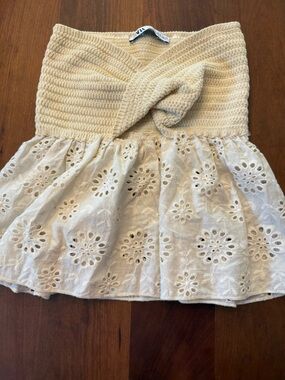 ZARA Women’s eyelet & crochet cream tube top size small EUC